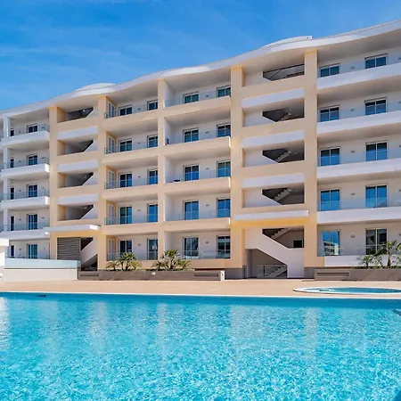 Marina View 11 With Pool By Homing * Lagos